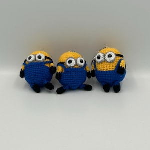 Handgemachter gehäkelter Minion-Schlüsselanhänger - lustige Geschenkidee für Minion-Liebhaber, Partygeschenke und Valentinstag!