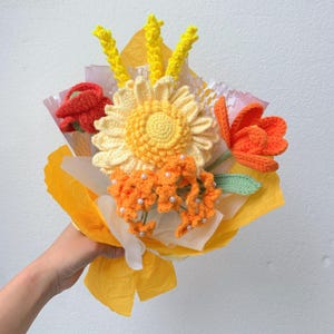 Crochet sunflower bouquet for her/girlfriend, handmade gifts, home décor, gifts for mother&#39;s day, valentines day, birthday, anniversary