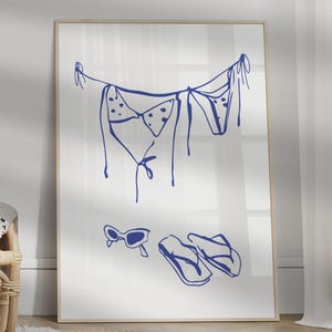 Arte mural de bikini azul marino, póster colgante de bikini dibujado a mano, ilustración de playa de bikini, arte decorativo de moda, póster oceánico, arte costero de verano