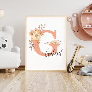 Cartel de nacimiento personalizado naranja - Nombre inicial/letra - Recuerdo del bebé - Decoración de la habitación del recién nacido - Regalo de bautismo