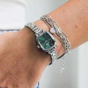 Luxury Green Dial Ladies Watch with Polished Steel Chain Band - Elegant Women's Wristwatch