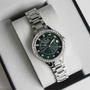 Luxury Women&#39;s Wristwatch - Emerald Green Dial, Crystal Rhinestones, Stainless Steel - Elegant Design