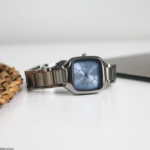 Montre élégante pour femme à cadran bleu - Élégante montre-bracelet pour femme avec bracelet en acier inoxydable pour un usage quotidien et formel