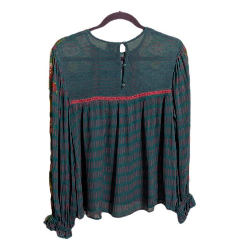 Blusa camponesa com mangas bufantes e estampa floral Miranda em tons de azul-petróleo da Anthropologie - Tamanho XS feminino - Estilo Fairycore, Cottagecore, Maximalista, Moderno e Respirável imagem 6