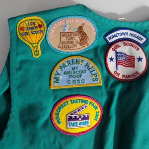 Vintage Girl Scouts Green Size XL 18-20 Vest with Pins & Badges G1 image 6