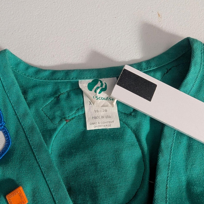 Vintage Girl Scouts Green Size XL 18-20 Vest with Pins & Badges G1 image 8