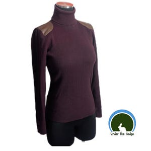 Lauren Ralph Lauren Black Label Burgundy Ribbed Turtleneck Sweater Faux Leather Shoulder Patch - Women's Medium - Preppy Quiet Luxury Indie