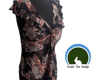 Vintage Cato Black Pink Floral Ruffle Trim V-Neck Top - Women's Large - Whimsigoth Fairy Dark Romance Goth Romantic Grunge Feminine