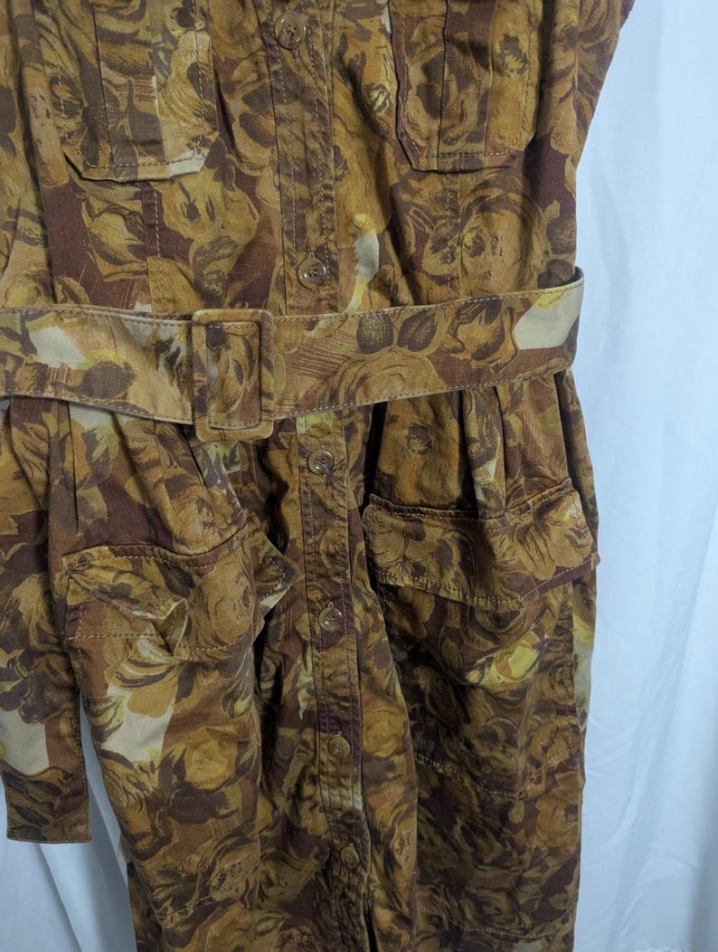 Anthropologie Moulinette Soeurs Goldbraunes Safari-Kleid mit Blumengürtel - Damen 0 - Boho Cottagecore Jungle Bild 3