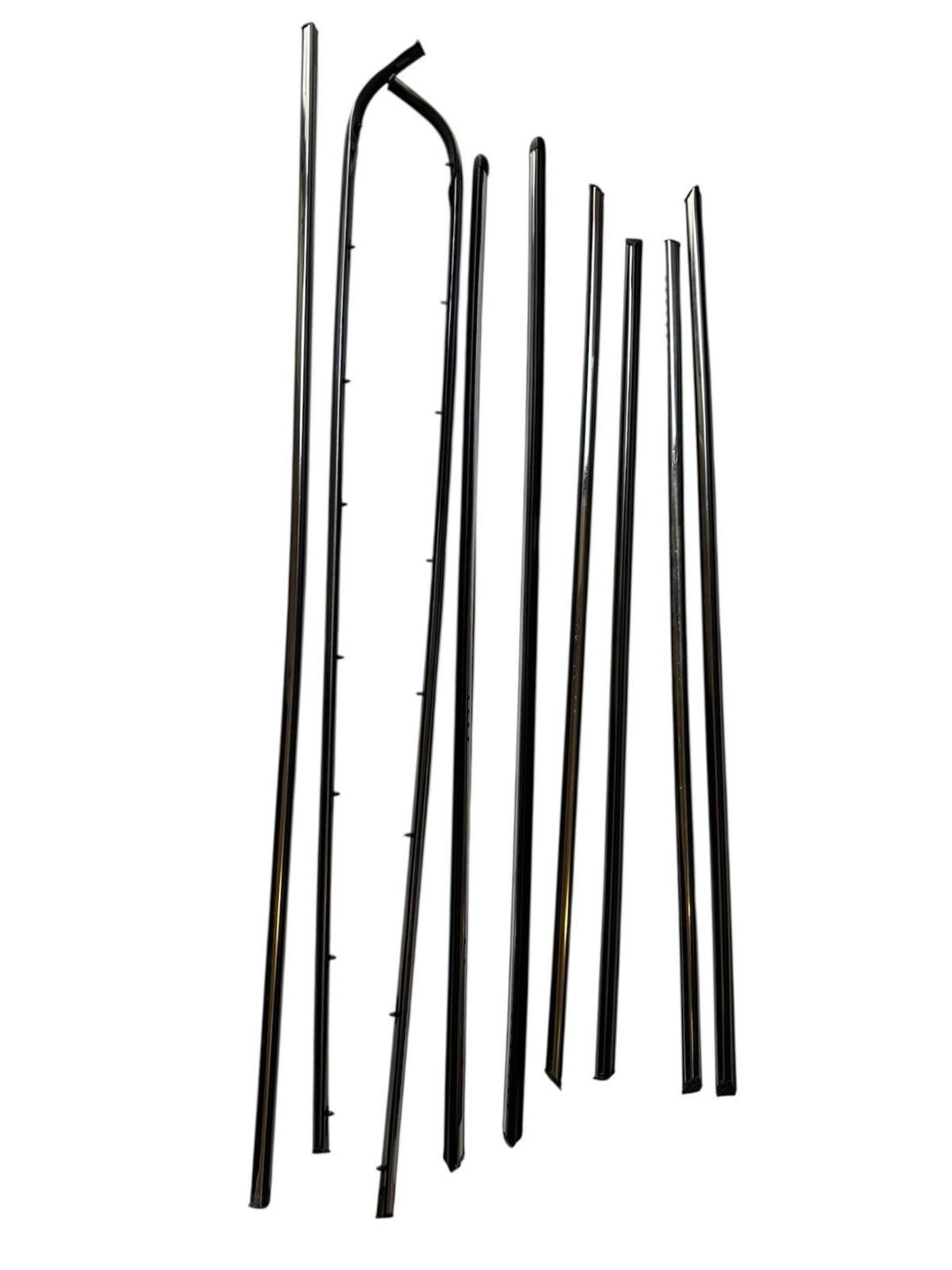 For Mercedes Benz W123 Sedan 4 Doors Mouldings Trim 9 PCS PLASTIC