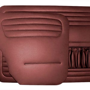 Puede incluir: Kit de tapicería de panel de puerta de coche rojo burdeos con un bolsillo y un diseño texturizado.