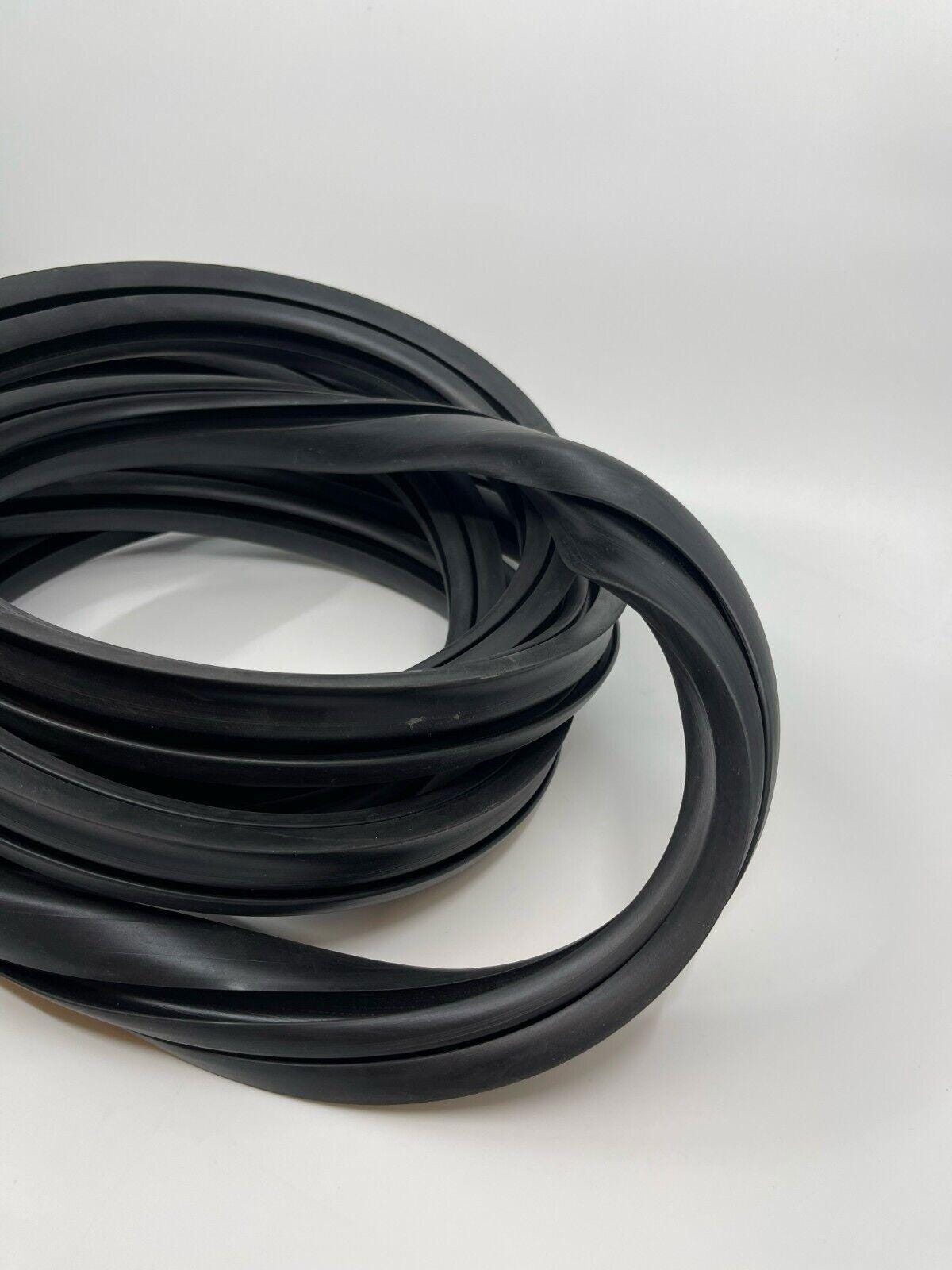 BMW E30 Modanatura Parabrezza Anteriore – Profilo Cromato Originale BMW (51311884402)