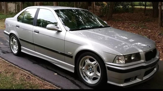 BMW 1992-1998 E36 M3スタイル4ドアセダンボディサイドモールディング