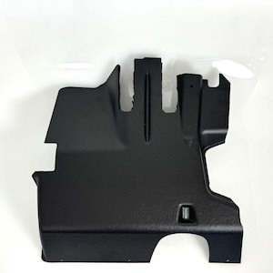 Högerstyrd styrning, nedre panel under instrumentbrädan, för BMW E30 M3 83-91