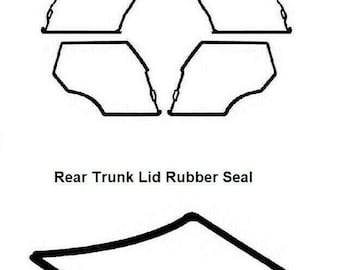 Puede incluir: Diagrama de juntas de goma automotrices. La imagen muestra cuatro juntas de burlete de puerta y una junta de goma para la tapa del maletero trasero. Se muestra el texto "4 Pcs Rubber Door Weatherstrip Seal" y "Rear Trunk Lid Rubber Seal".