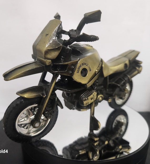 希少な金属製オートバイ模型 - 手作りのデスク装飾品とギフト - Etsy 日本