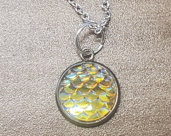 Collar con dije de escamas de dragón - Juguete antiestrés, sirena, lagarto