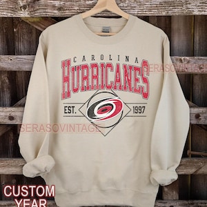 Carolina Hurricanes Sweatshirt | Carolina Hurricanes Merch | Carolina Hockey-Shirt | Benutzerdefinierte Carolina Hockey-T-Shirt | Hockey Mama Papa Geschenk