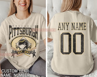 パーソナライズされた名前と番号のピッツバーグベースボールシャツ、ピッツバーグベースボールTシャツ、ピッツバーグベースボールシャツ、ユニセックスTシャツスウェットシャツパーカー