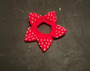 Crochet demo scrunchie