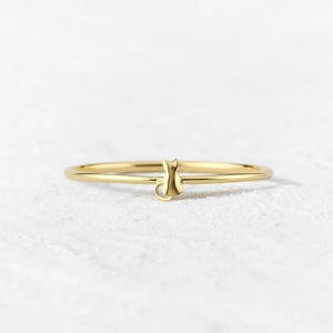 Dainty 14K Gold Cat Ring: Minimalist Kitten Jewelry