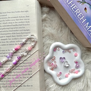 Just One More Chapter, Acrylic Bookmark, Original Design, Cute Pink Bow Hearts Design, Aesthetic Bookmark for Book Lovers, Bookish Gift