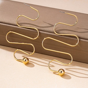 Loop-the-loop oorbel