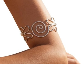 Artistic Armband