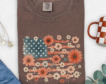 Floral American Flag Shirt Vintage 4th of July Tee USA Patriotic Independence Day Gift for Her Retro Freedom Aesthetic Country America Shirt