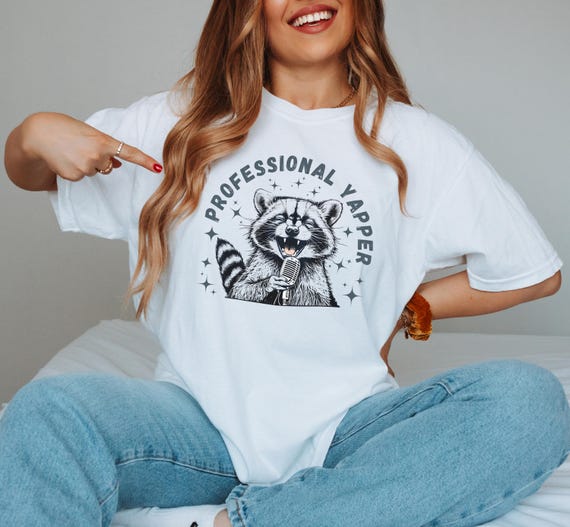 Funny Raccoon Graphic T-Shirt -Comfort Colors® Professional Yapper Design   - Trendy Unisex Casual Shirt - Gift for Talkative Friends