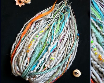 Set di trecce e dreadlock Platinum and Rainbow 52 DE, dreadlock all'uncinetto ricci, trecce testurizzate stile boho vichingo, extension per capelli sintetici da 50 cm