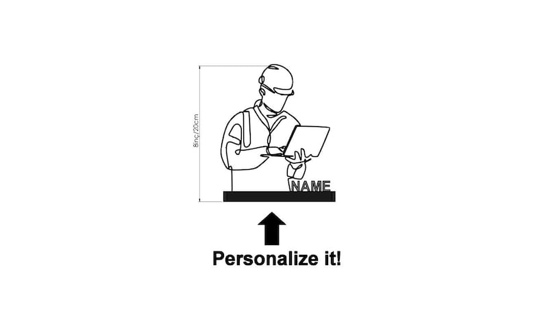 Puede incluir: Dibujo lineal en blanco y negro de una persona con casco y port&aacute;til, con la palabra "NAME" debajo. La imagen mide 20 cm de alto e incluye el texto "Personalize it!"