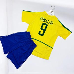 Ronaldo R9 retro Brazil 2002 kit for boys and girls age 3-13