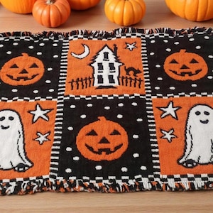 Vintage 1980's Spooky Halloween Cloth Placemat - 1 Only - Reversible - Read