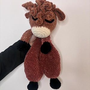 Highland Cow Crochet Pattern – Cute Cow Snuggler PDF, Amigurumi Baby Gift, Easy Crochet Animal Toy, Crochet Pattern PDF