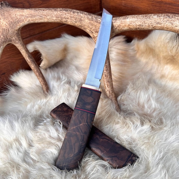 Handcrafted N690 Steel Tanto Knife: Black Walnut Handle, Collectible