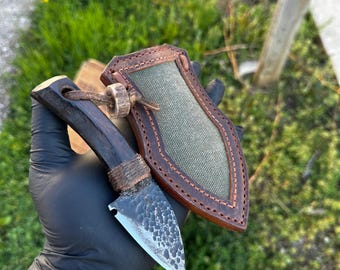 Handsmidd kniv i kolstål, primitiv bushcraftslida, blad i antik stil