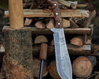 Cuchillo Nessmuk forjado a mano: acero de alto carbono, funda de cuero, bushcraft.
