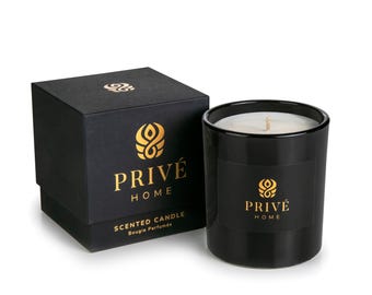 Vela de soja aromática de lujo 280 g Mimosa & Poire en caja de regalo y soporte de cristal negro 60 horas de combustión