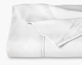 Knackig weißes, 100% Baumwoll-Perkal-Spannbettlaken, 200 Fäden pro Zoll, Z-Saum (Einzel- bis Kingsize)