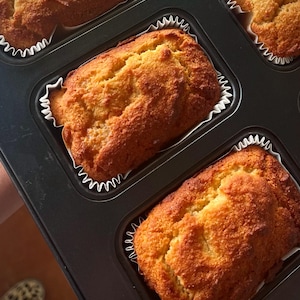Keto Paleo Banana Mini-Loaves | diabetic-friendly, no sugar alcohol, grain-free, dairy-free