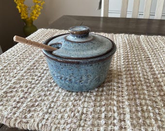 Vaschette per miele/zuccheriera in ceramica fatte a mano.