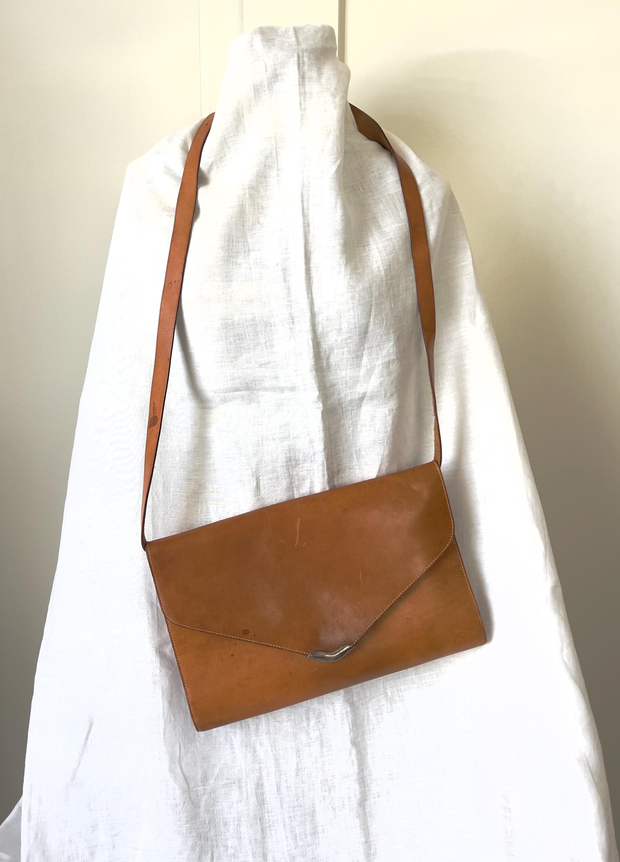 Vintage Polo Ralph Lauren Leather Bag — Cross Shoulder Vintage Polo Ralph Lauren Leather Bag — Cross Shoulder