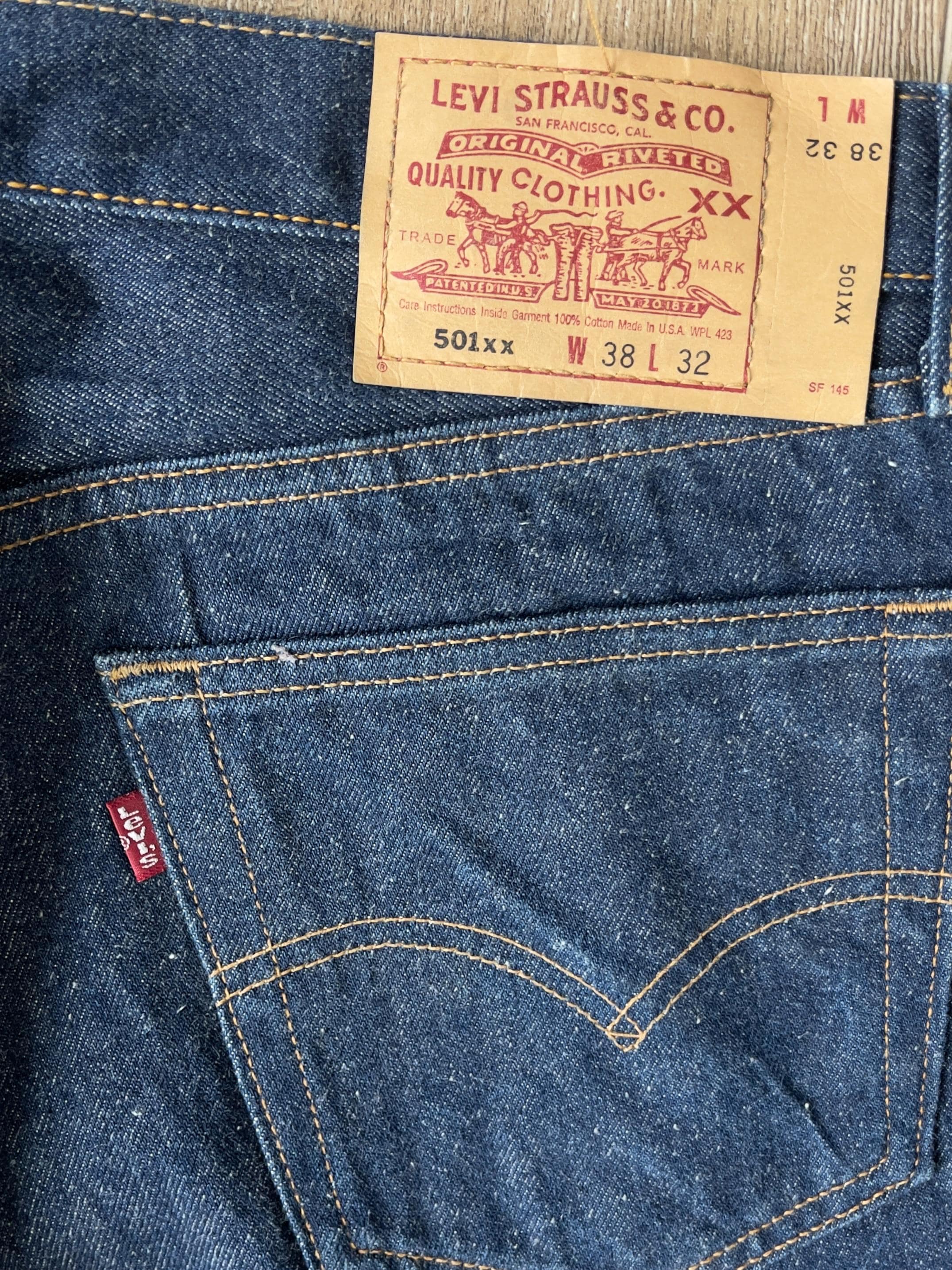 W36 L30 — vintage Levi's 501 Jeans Men — 2000, #511 Rivets, Dark