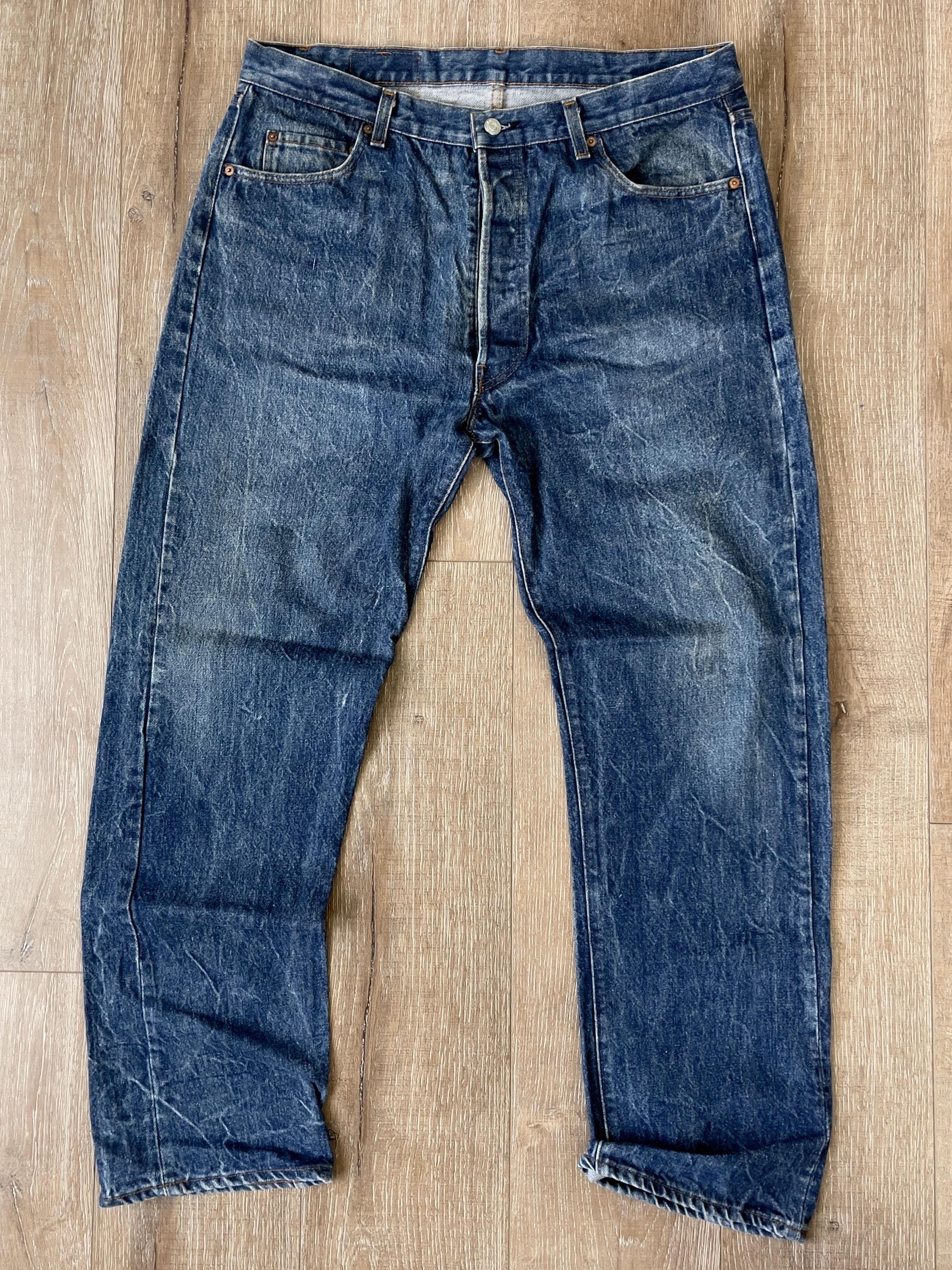 W37 L31 — vintage 501 Jeans Men — 1982, Medium Dark Indigo