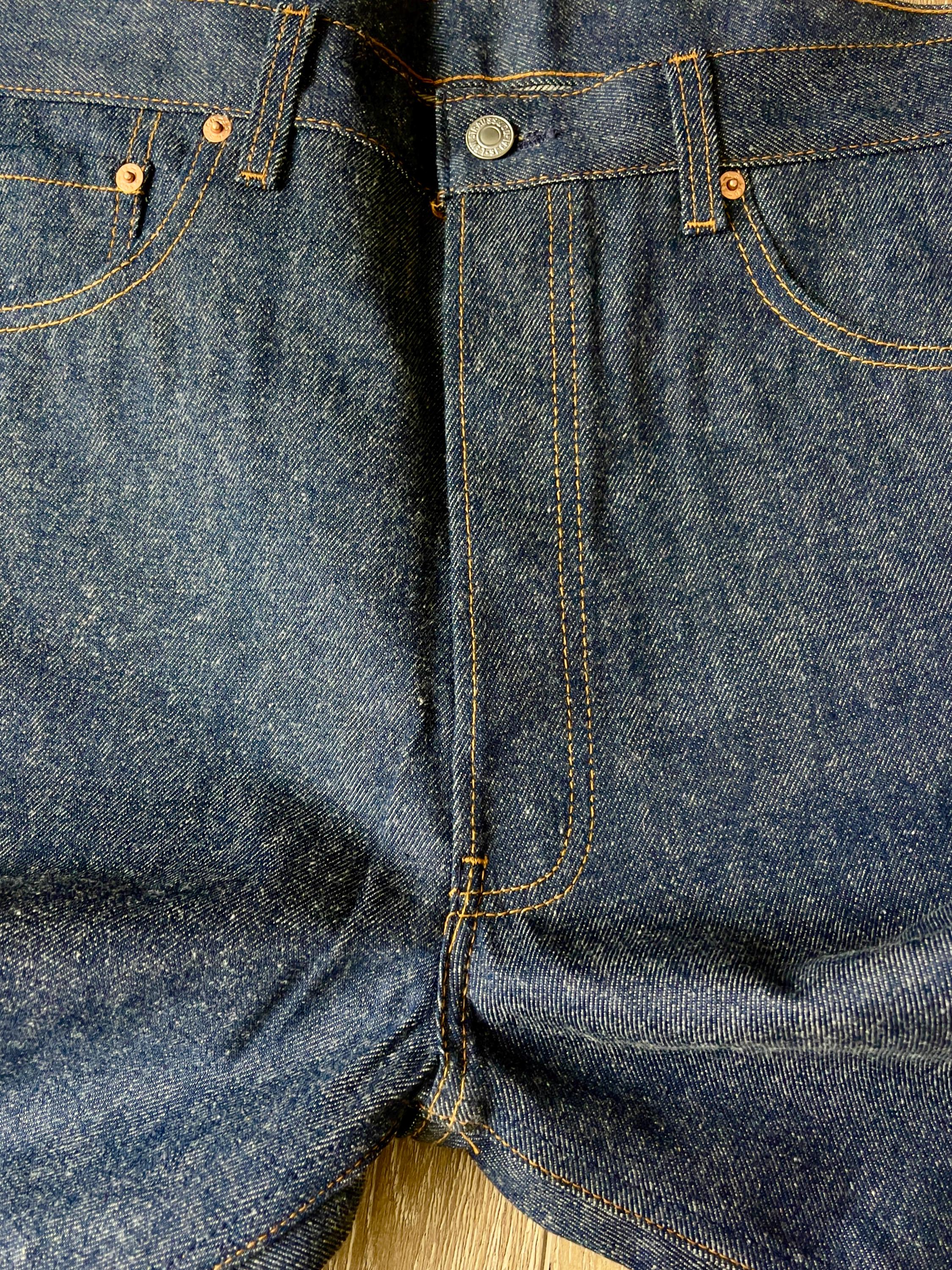 W36 L34 — Deadstock Vintage Levi's Original 501xx Jeans — 1990s