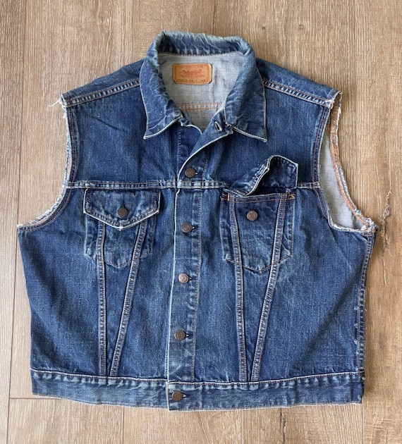 Levi's デニムベスト 鋲ベスト パッチ Levi's - セール【一点物