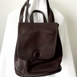 Vintage Coach Backpack — Gloves-tanned Brown Cowhide Leather  display picture 1