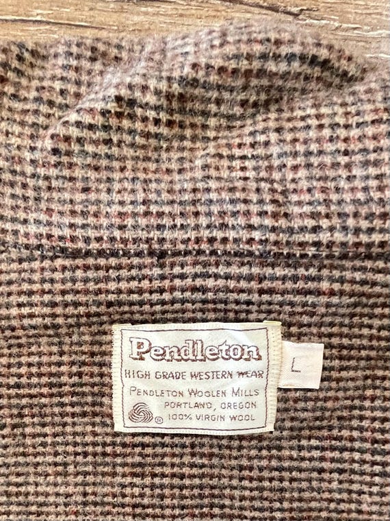 Chest 46 — Pendleton Vintage Western Woolen Men's… - image 5