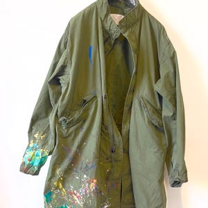 Chest: Fits 37” - 41” — USGI Military M-65 Green Men&#39;s Coat Jacket Parka — 1980s Authentic Model, with Hand Paint Features